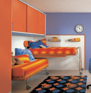 Orange room with two beds on wheels